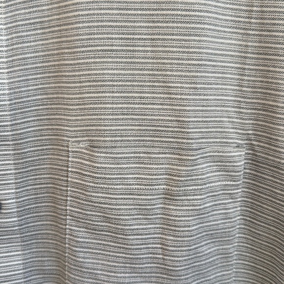 TRAVIS MATHEW PREMIUM COTTON BUTTON DOWN SHORT SLEEVE - Picture 4 of 7